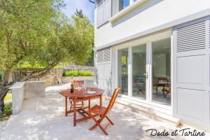 Maisons de vacances Gorgeous 3 bedroom house with AC and garden - Dodo et Tartine : photos des chambres