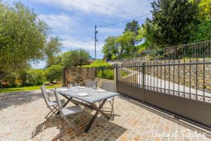 Maisons de vacances Gorgeous 3 bedroom house with AC and garden - Dodo et Tartine : photos des chambres