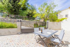 Maisons de vacances Gorgeous 3 bedroom house with AC and garden - Dodo et Tartine : photos des chambres