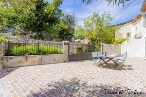 Maisons de vacances Gorgeous 3 bedroom house with AC and garden - Dodo et Tartine : photos des chambres