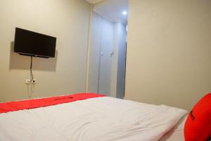 RedDoorz Plus near Jogja City Mall 5