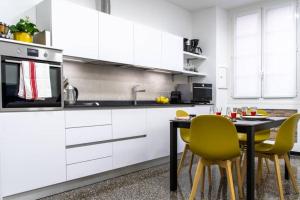 LargoDoria - ViaArchivolto, box auto privato incluso