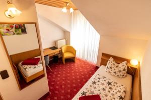 Single Room with Balcony room in Landhotel Kühler Grund