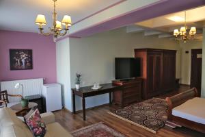 Boutique Vila White Duchess