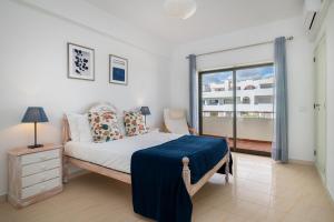 Acqua Vista Family Apartment - 200M from BEACH