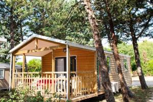 Hotels Camping Les Hautes Prairies : photos des chambres