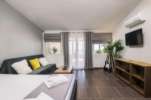 Level 3 Sea View Studio