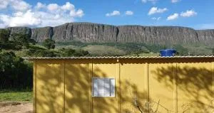 CASA GIRASSOL-Trilha das Flores-SERRA DA CANASTRA - Posses