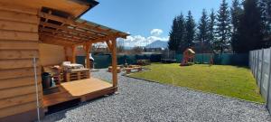 Chata BAŠKA na Liptove s vlastným dvorom