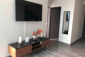 Amazing views SJO, Cozy, Equipped. 247 Concierge