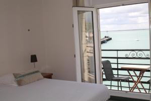 Hotels Le Continental : Chambre Double Deluxe avec Balcon - Vue sur Mer