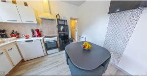 Appartements ORCHIDEE-7min aeroport Paris Orly-Arrivee autonome-Wifi et parking gratuit : photos des chambres