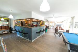 Campings Camping Les Vernieres La Bourboule Sancy : photos des chambres