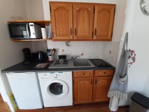 Studio calme rénové parking proche centre et thermes