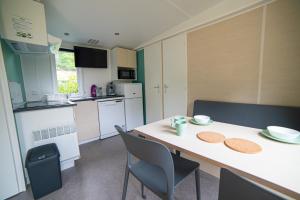 Campings Camping Les Vernieres La Bourboule Sancy : photos des chambres