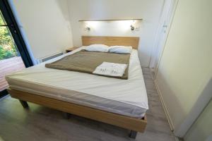 Campings Camping Les Vernieres La Bourboule Sancy : photos des chambres