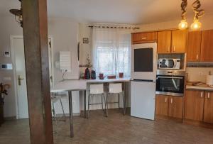 Amazing Vila close to Sitges, jacuzzi, swimming pool & exellent views