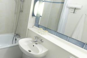 Hotels Campanile Colmar - Parc des Expositions : Chambre Lits Jumeaux