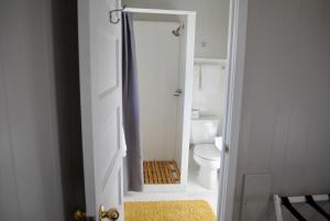 Deluxe Queen Studio  room in The Little Village