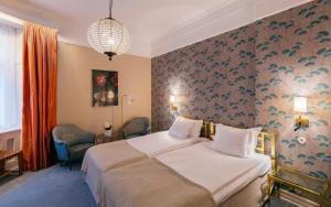 Superior Twin Room room in Hotel Esplanade; Sure Hotel Collection by Best Western