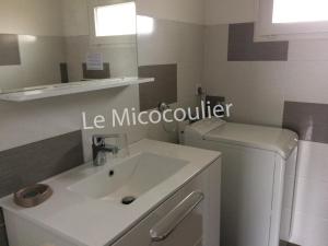 Appartements Le Micocoulier : photos des chambres