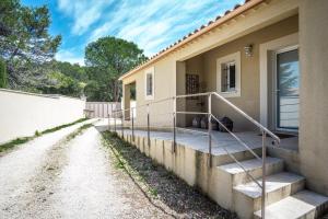 Maisons de vacances Stunning house on the edge of the Luberon : Maison de Vacances