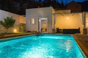 Apartments Villa Roza 