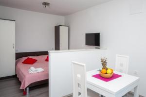 Apartments Villa Roza
