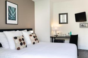 Hotels Best Western Hotel Mediterranee Menton : photos des chambres