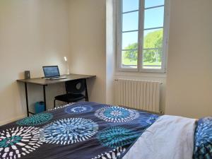 Appartements Eroso Saint Esprit proche gare WIFI bureaux : photos des chambres