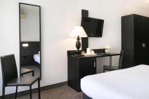 Hotels Best Western Hotel Mediterranee Menton : photos des chambres