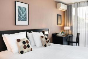 Hotels Best Western Hotel Mediterranee Menton : photos des chambres