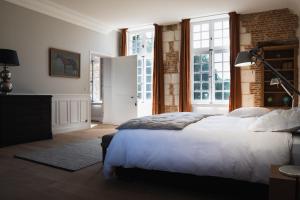 B&B / Chambres d'hotes Chateau de St MACLOU : Chambre Deluxe