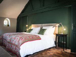 B&B / Chambres d'hotes Chateau de St MACLOU : Chambre Double - Vue sur Jardin