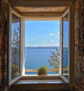 Old, stone 2 floor house above the sea-Najka