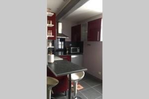 Le Petit Ormeau attenant à la Tour du Portail Neuf