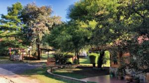 Posada del Halcón - Cabañas y Suites