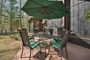 Sawyer Retreat with Fire Pit Less Than 2 Mi to Beaches! - Buchanan