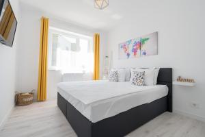 Trendy flat by the University