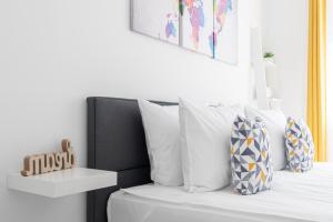 Trendy flat by the University