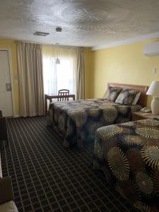 Lake Front Hotel