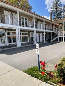 Lake Front Hotel
