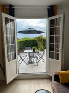 T2 de 30 M2 avec terrasse de 12 M2 vue jardin à TROUVILLE SUR MER photo 6