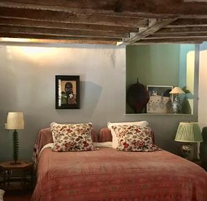 Four-Bedroom House room in Les Charmilles