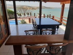 Casa Vista de Escarpas em Escarpas do Lago - Capitólio MG