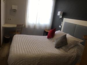 Hotels Les BALCONS de L'ESPERANCE : Chambre Double