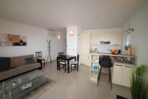 Apartment - Island View