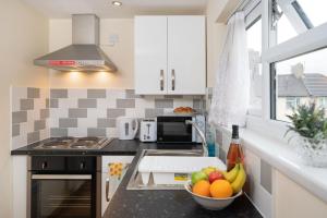 S6 Ensuite Loft Studio Space (Sandycroft Guest House)