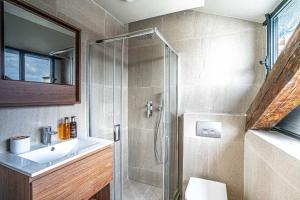 135 - Urban Five Star Apartment in Center of Paris