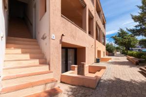 Veranda borgo Isola Rossa img20